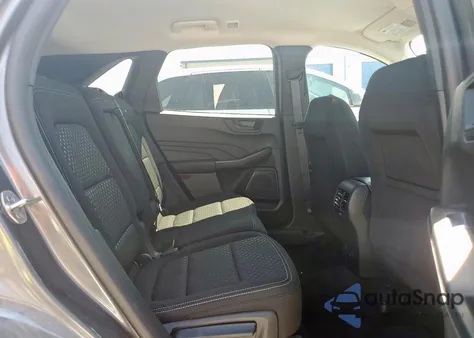 2024 Ford Escape Active z USA, uszkodzony, nr VIN 1FMCU0GNXRUB27438